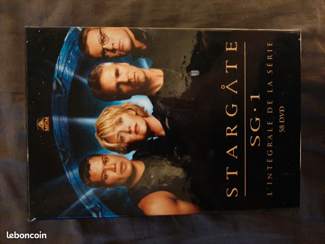 Stargate SG-1 Intégral DVD (image 1)