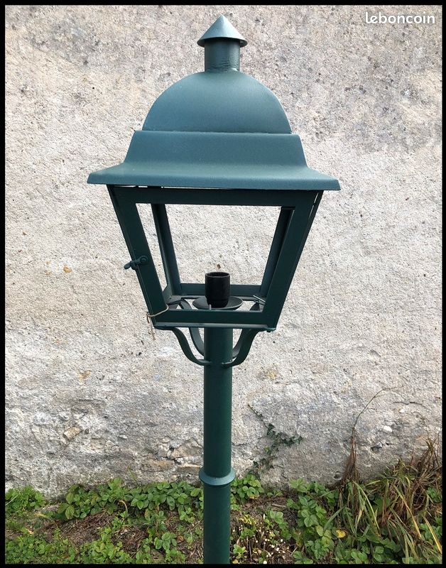 Lampadaire de Jardin en Fer Forgé, peinte Epoxy Vert sablé, LT Chagny PM Sur Pieds Hexagonal (image 2)