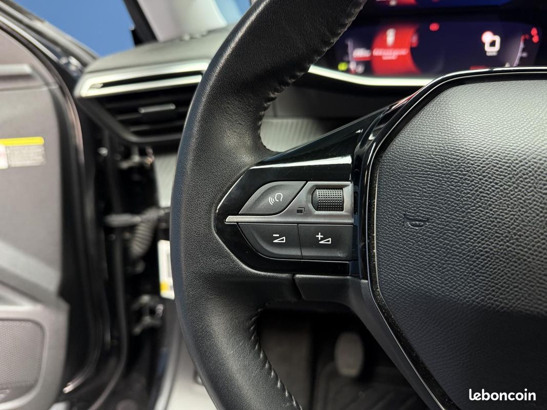 PEUGEOT 2008 1.5 BlueHDi S&S - 100 II 2019 Allure PHASE 1 (image 12)