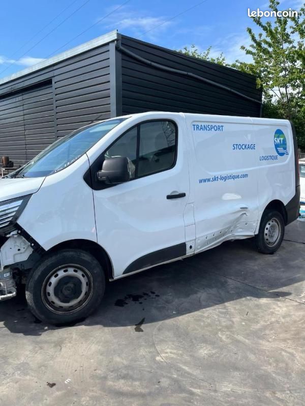 Renault Trafic FOURGON FGN L1H1 2T8 BLUE DCI 110 CH ACCIDENTEE (image 3)
