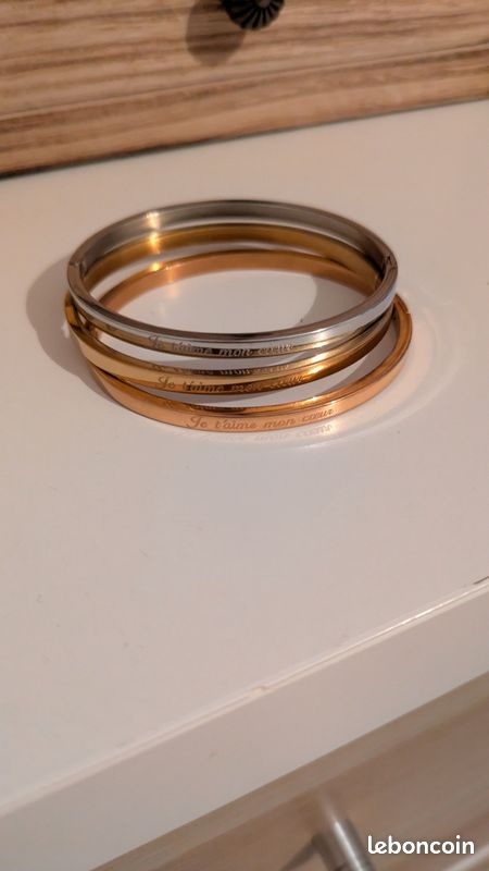 Joncs en acier (image 1)
