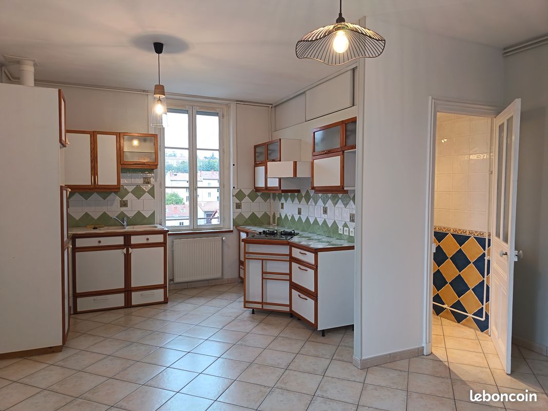 Appartement 2 pièces 43 m² · à Oullins-Pierre-Bénite · 43 m² · 790 €/mois