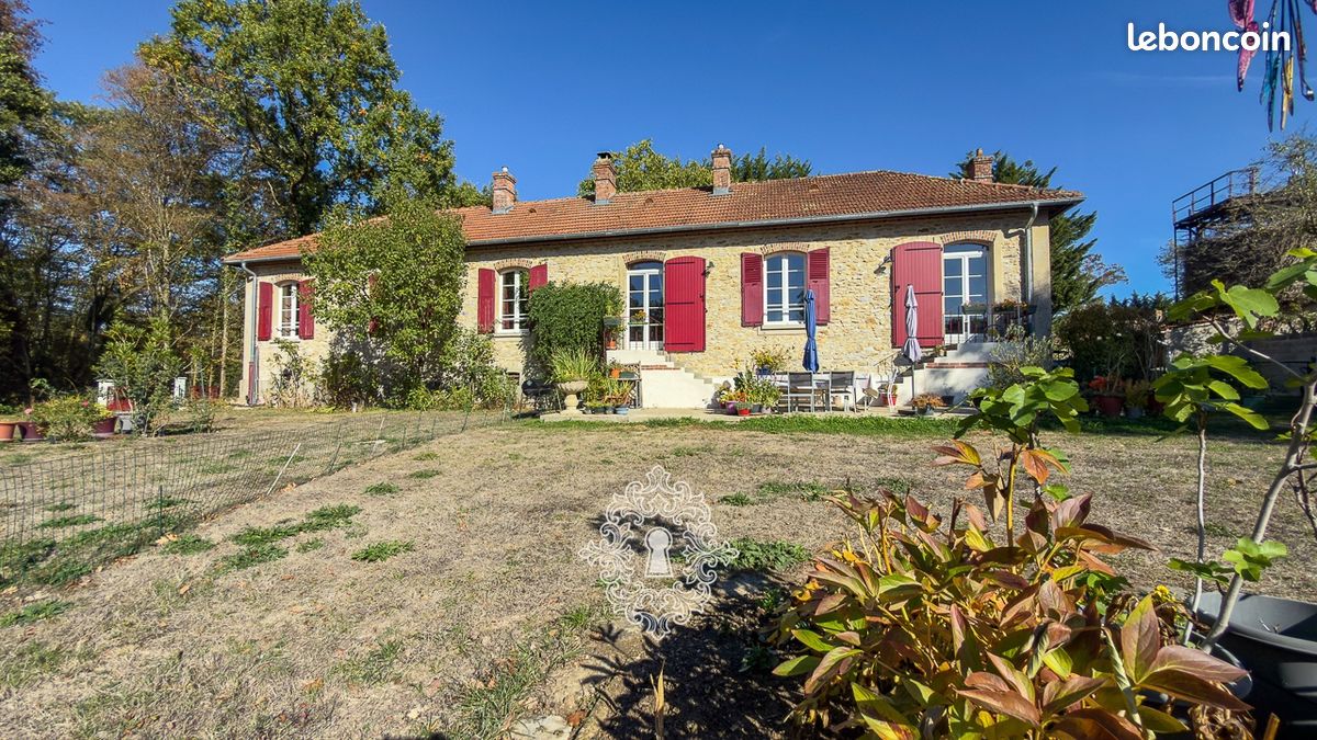 Maison 4 pièces 140 m² · à Montereau-Fault-Yonne · 140 m² · 349 000 €