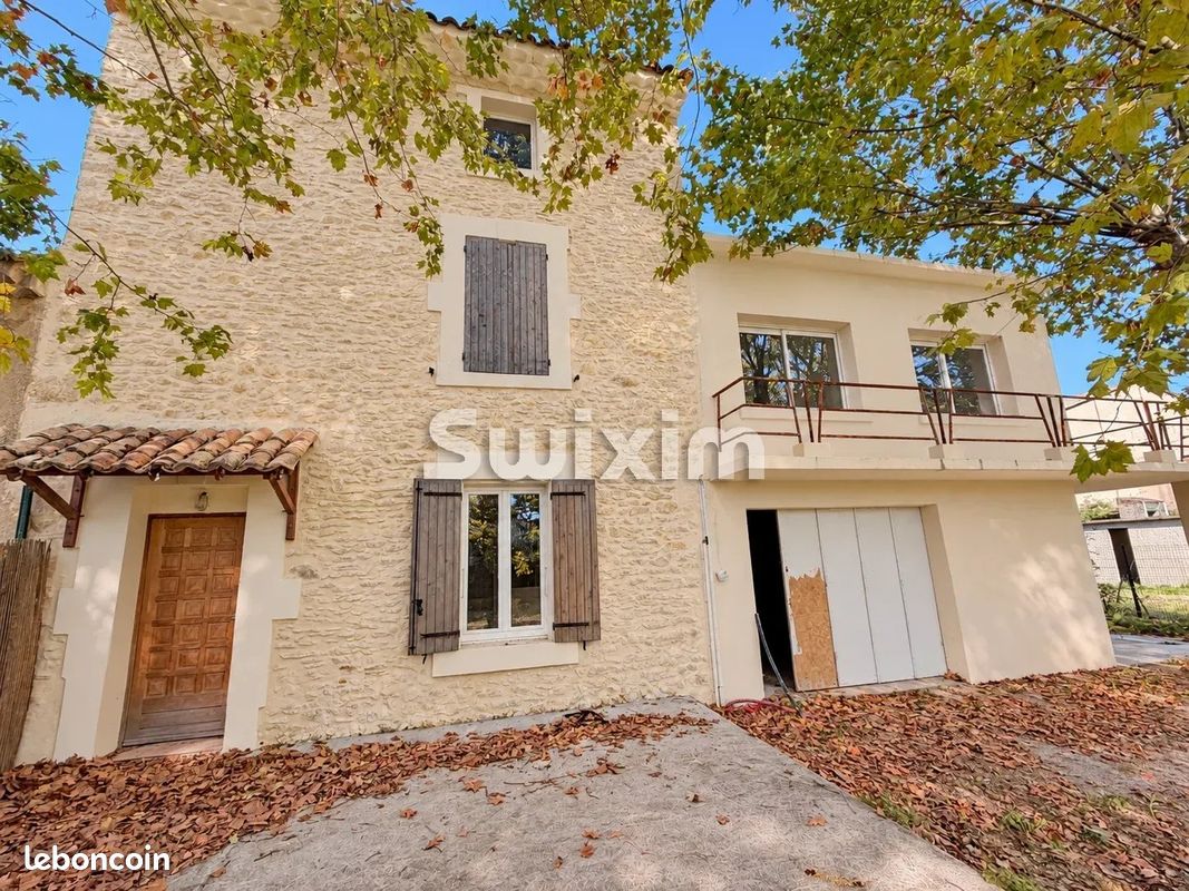 Maison 5 pièces 224 m² · à Caderousse · 224 m² · 329 000 €