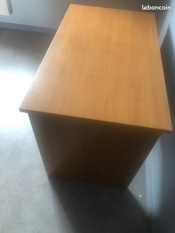 Bureau (image 4)
