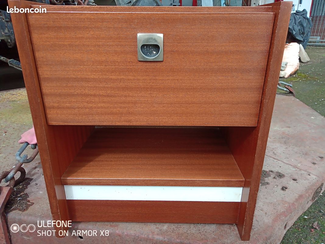 Table chevet (image 1)