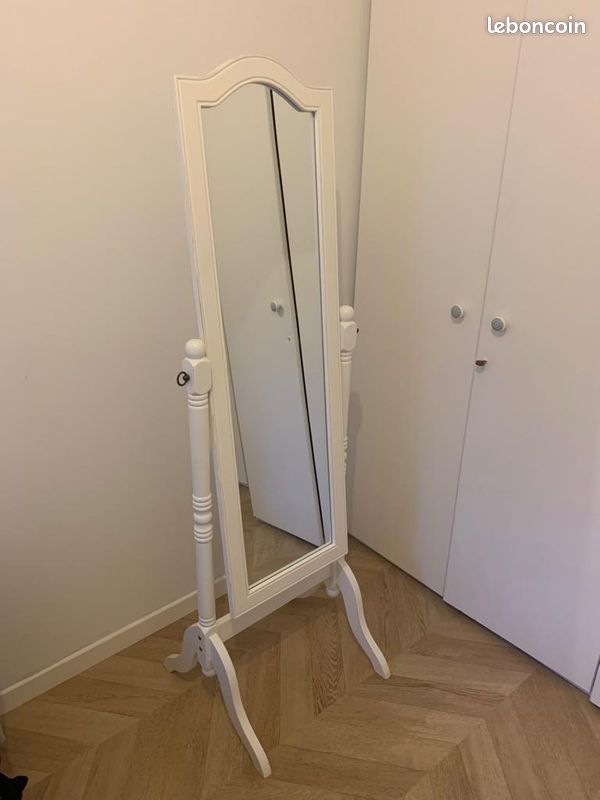 Vends pysché (miroir sur pied) (image 5)