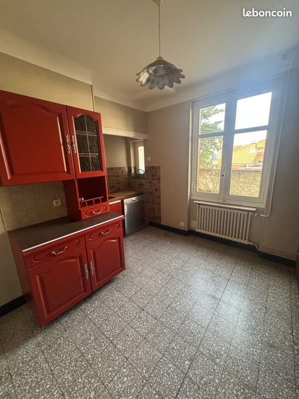 Appartement 4 pièces 94 m² · à Bourg-en-Bresse · 94 m² · 165 000 €
