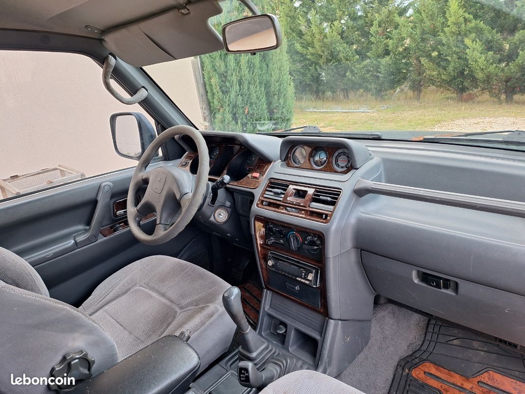 Pajero 7 places (image 3)