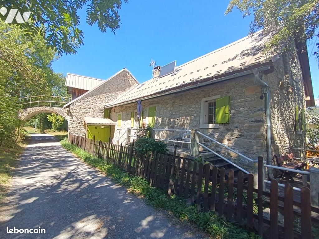 Maison 3 pièces 85 m² · à Seyne · 85 m² · 282 000 €