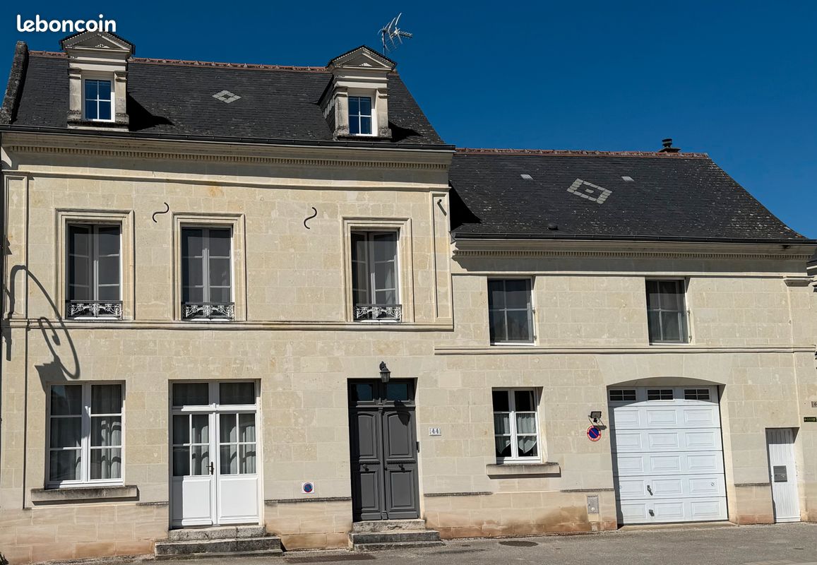 Maison 8 pièces 229 m² · à Savigny-en-Véron · 229 m² · 338 500 €