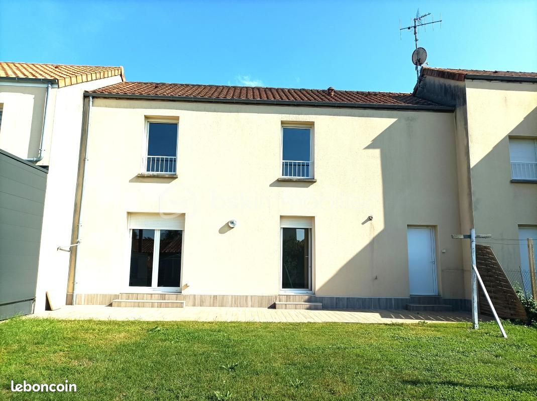 Maison 5 pièces 96 m² · à Saint-Benoît · 96 m² · 185 000 €