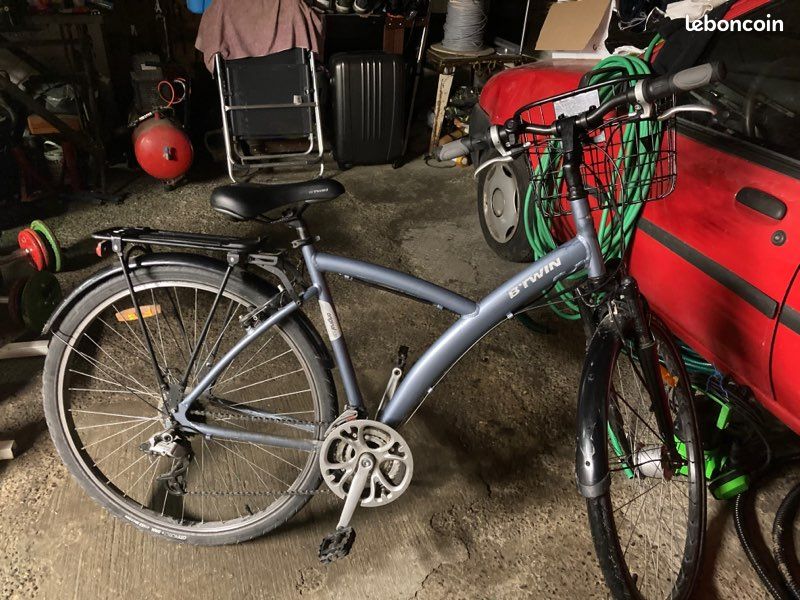 Vélo btwin original520 avec panier et porte courses (image 1)
