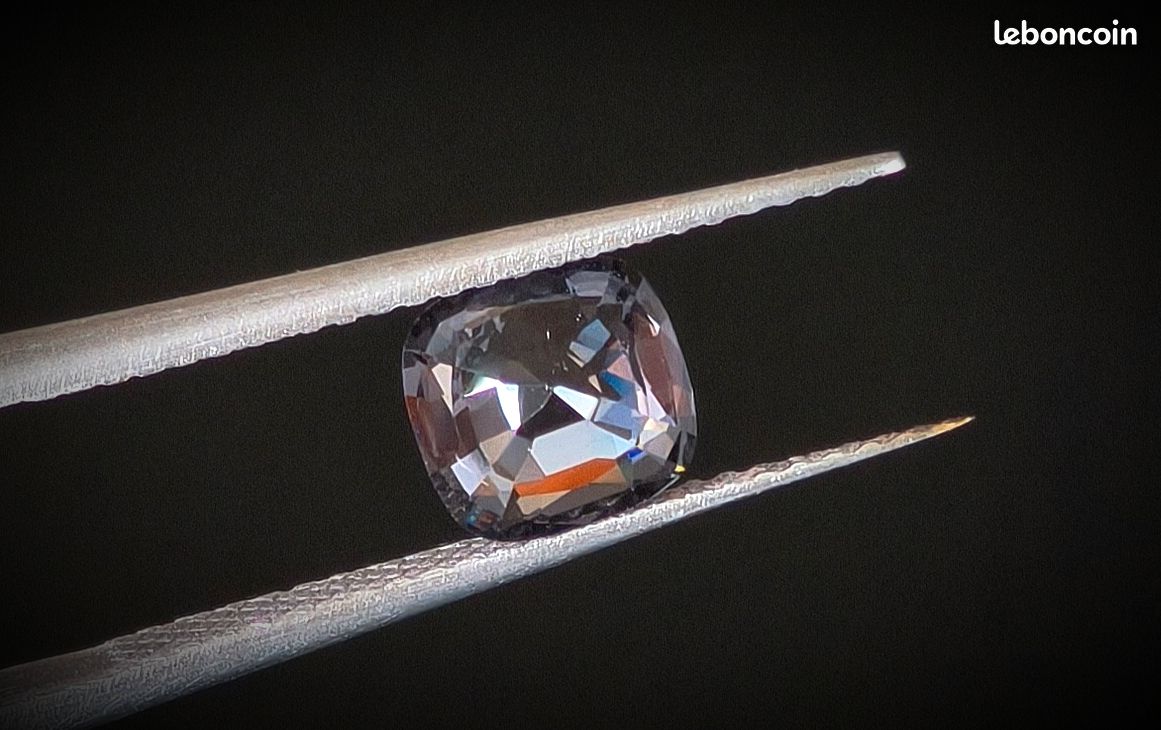 Spinelle gris naturel 1,05 ct certifié IGI – Non traité (image 3)
