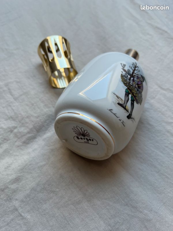 Lampe Berger Ancienne En Porcelaine – Décor Vieux Métiers Paris 1600 – N°16