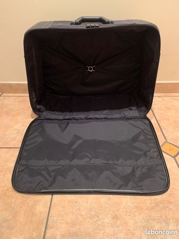 Valise noire (image 3)