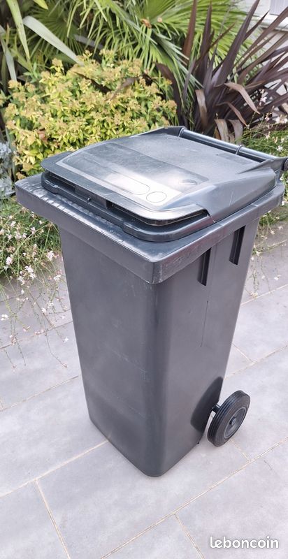 Poubelle d'extérieur 120L deux roues (image 2)
