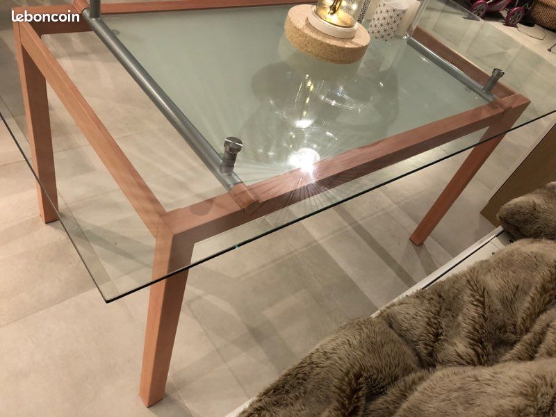 Belle table 6 personnes : verre et métal décor bois (image 9)