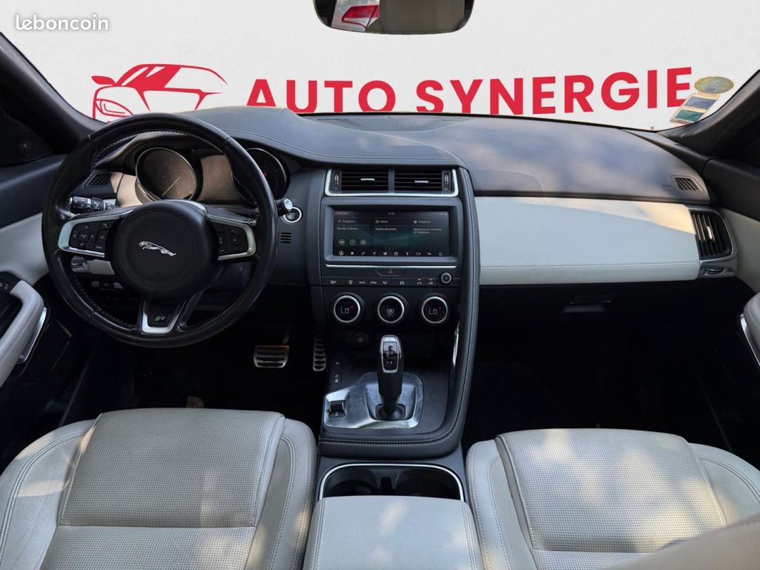 JAGUAR E-PACE D180 - AWD - BVA R-Dynamic PHASE 1 (image 10)
