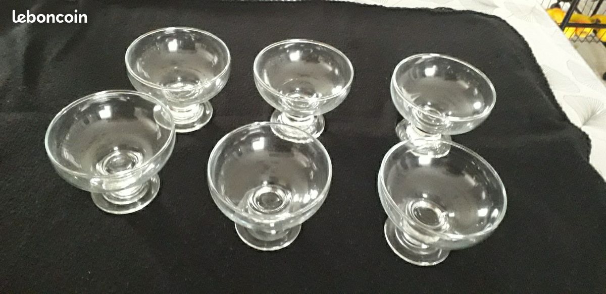 Coupes a dessert (image 1)