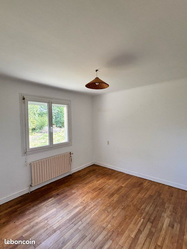 Maison familiale lumineuse – 140 m² avec grand jardin – Centre de Merdrignac (image 10)