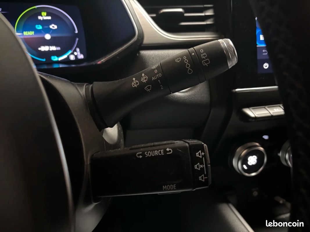 Renault CAPTUR Captur E-Tech Plug-in 160 (image 22)