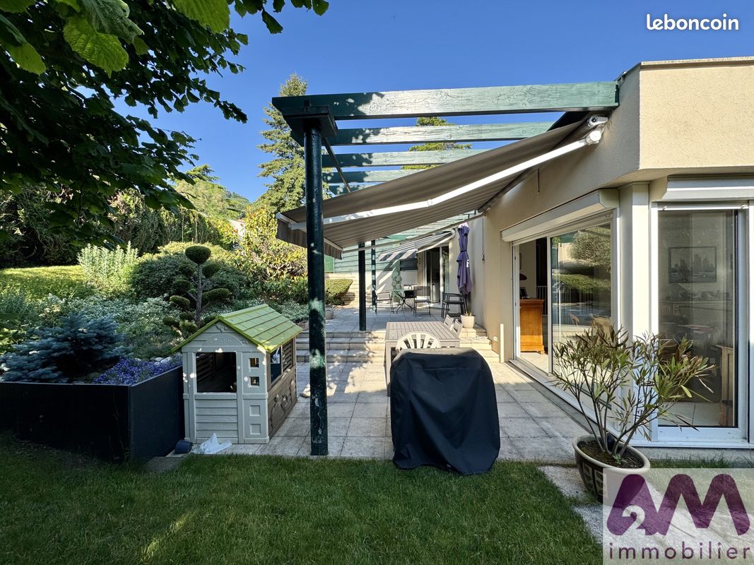 Maison 5 pièces 118 m² · à Ceyrat · 118 m² · 415 000 €