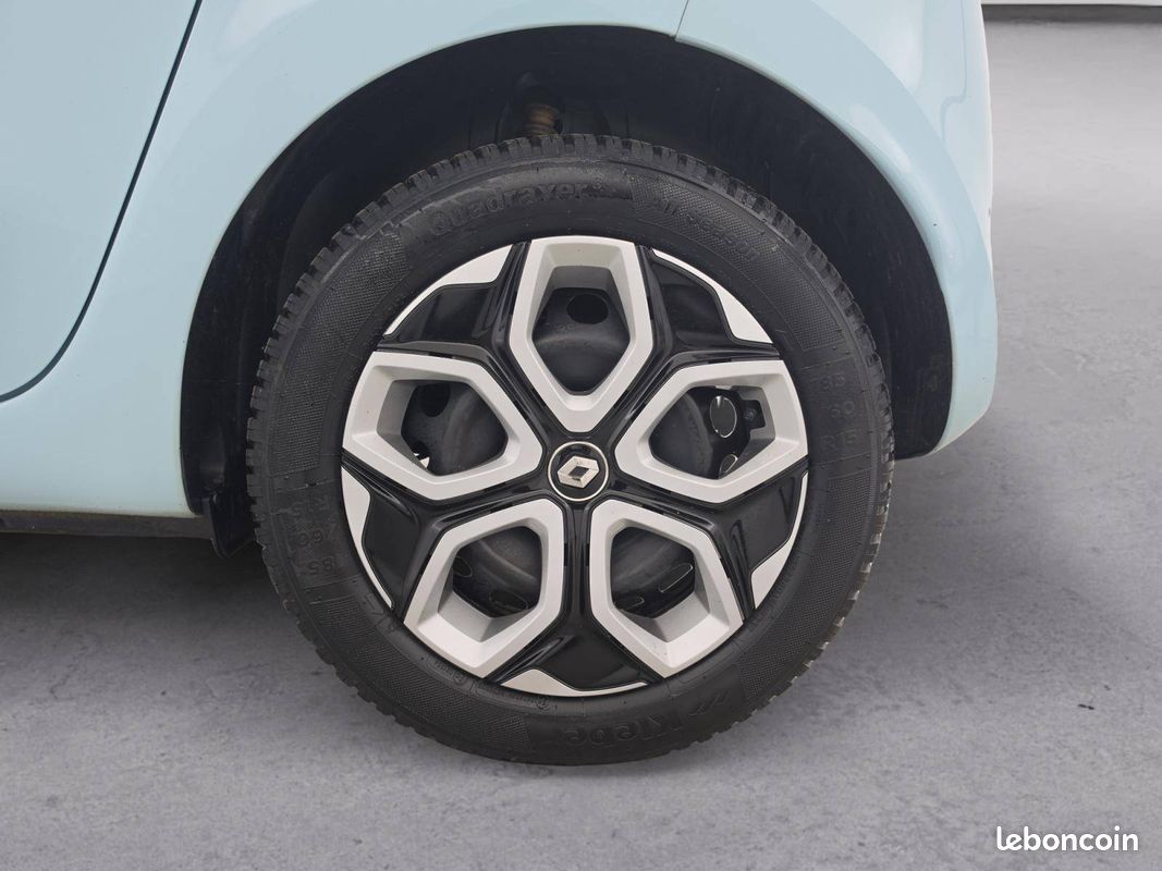 RENAULT Twingo III E-Tech Equilibre (image 23)