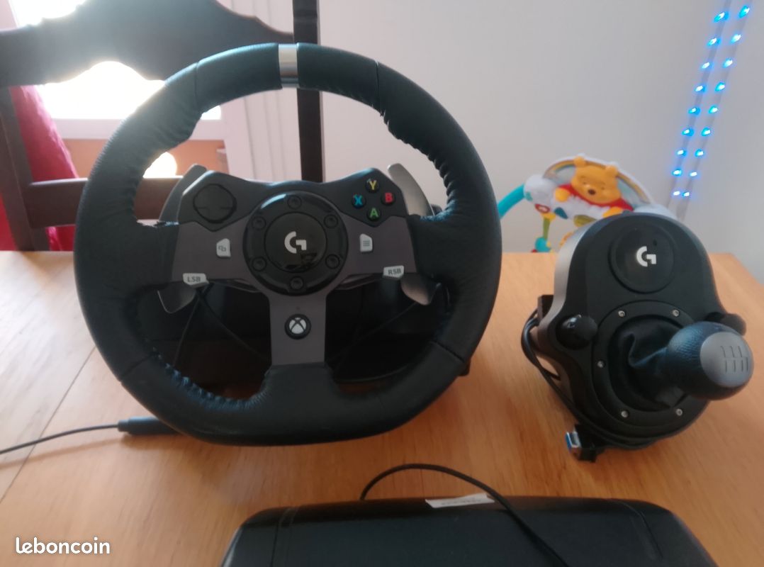 Volant g920 avec pédale et shifter (image 2)