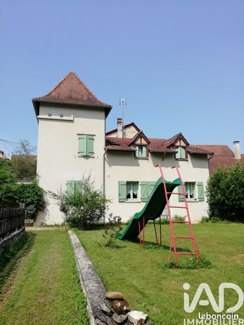 Propriété 6 pièces 298 m²