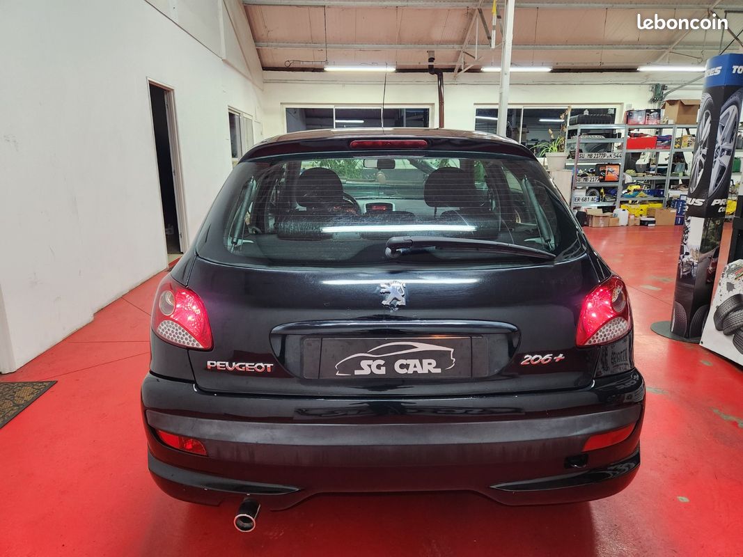 Peugeot 206+ URBAN 1L4 75CH 5 PORTES ESSENCE (image 9)