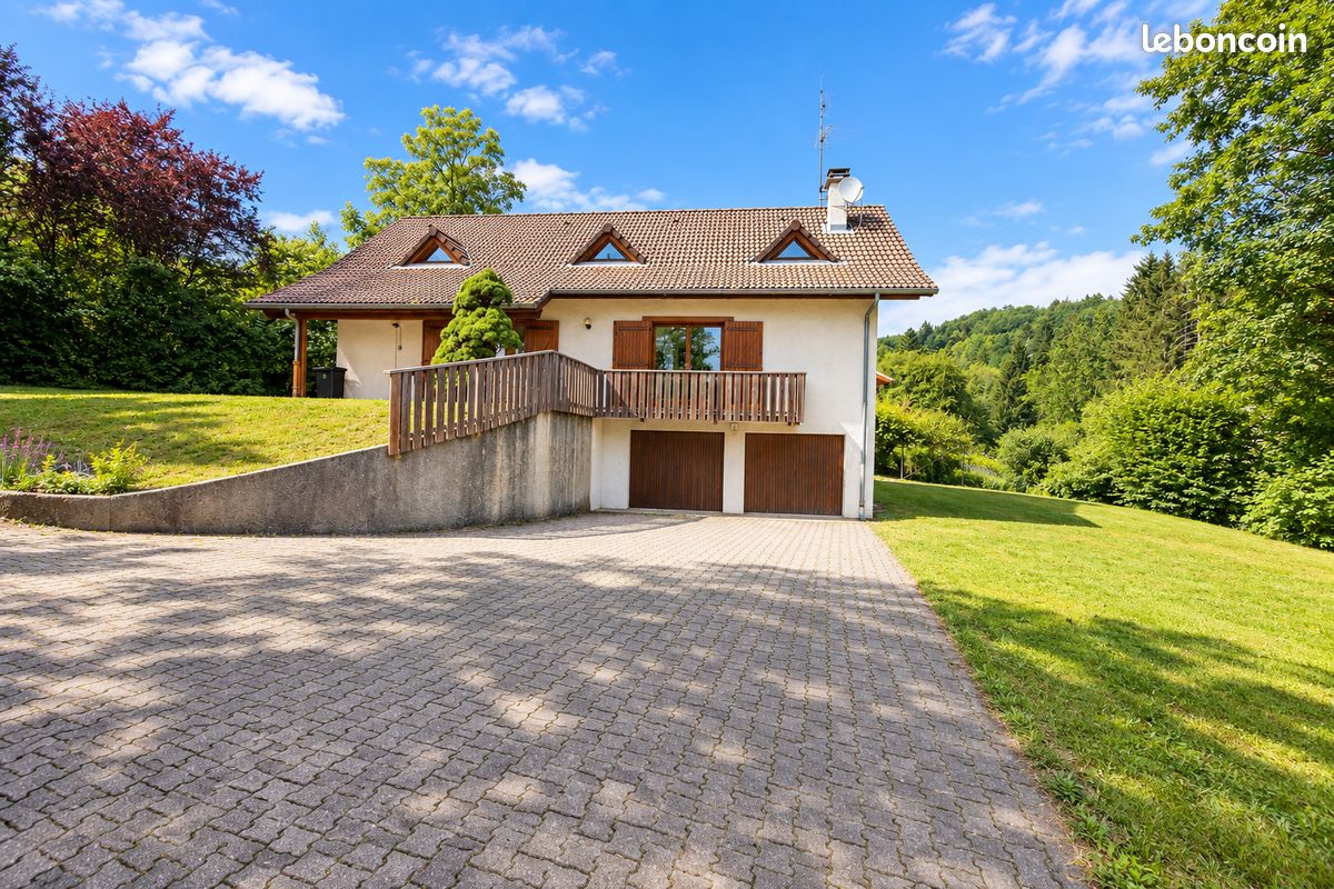 Maison 5 pièces 163 m² · à Annecy · 163 m² · 2 450 €/mois