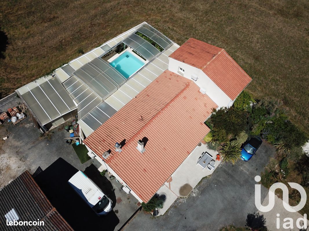 Maison 7 pièces 162 m² · à La Clisse · 162 m² · 319 000 €