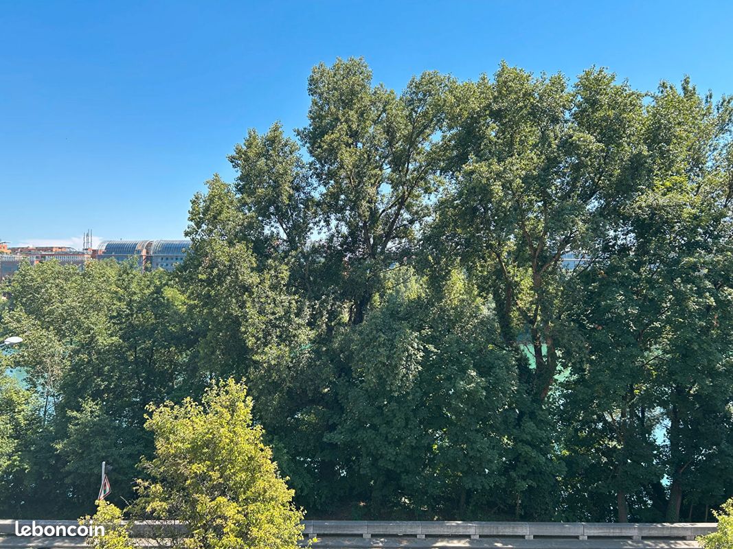 Appartement 2 pièces 56 m² · à Caluire-Et-Cuire · 56 m² · 910 €