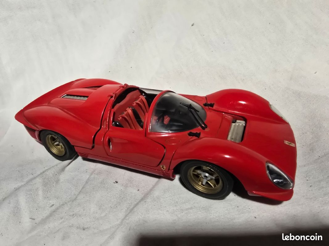 Miniature Ferrari 330 P4 Spider Cabriolet Rouge - échelle 1/18, Jouef Evolution, Zamac, état D'occasion Sans Boîte