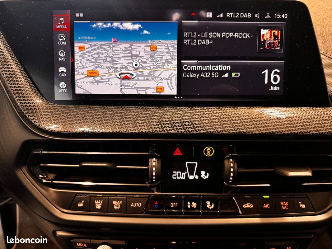 BMW SERIE 1 1.5 118 I 140 LUXURY DKG BVA / SIEGES CHAUFFANTS / APPLE CARPLAY / AFFICHAGE TÊTE HAUTe (image 11)
