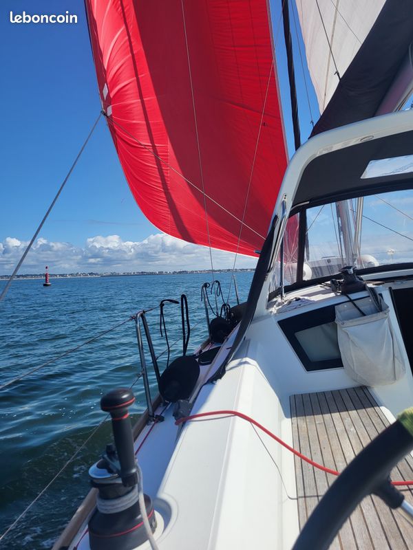 Voilier Bénéteau Oceanis 38.1 TBE (image 6)