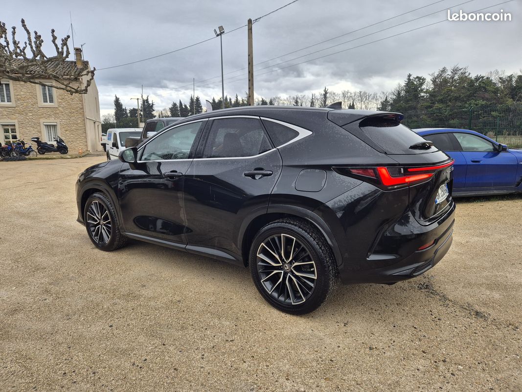 Lexus NX 450h+ Executive 4WD (image 2)
