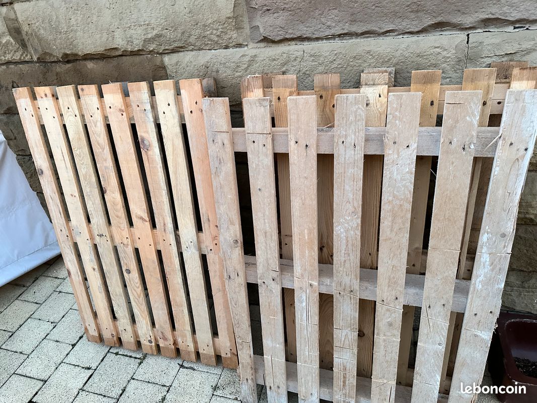 Lot 4 palettes bois (image 1)