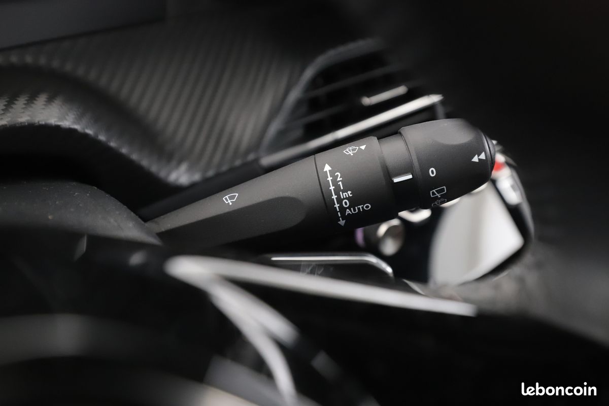 Peugeot 2008 1.2 PureTech Allure 101 ch (image 23)