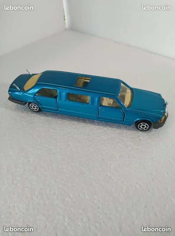 Miniatures majorette (image 1)