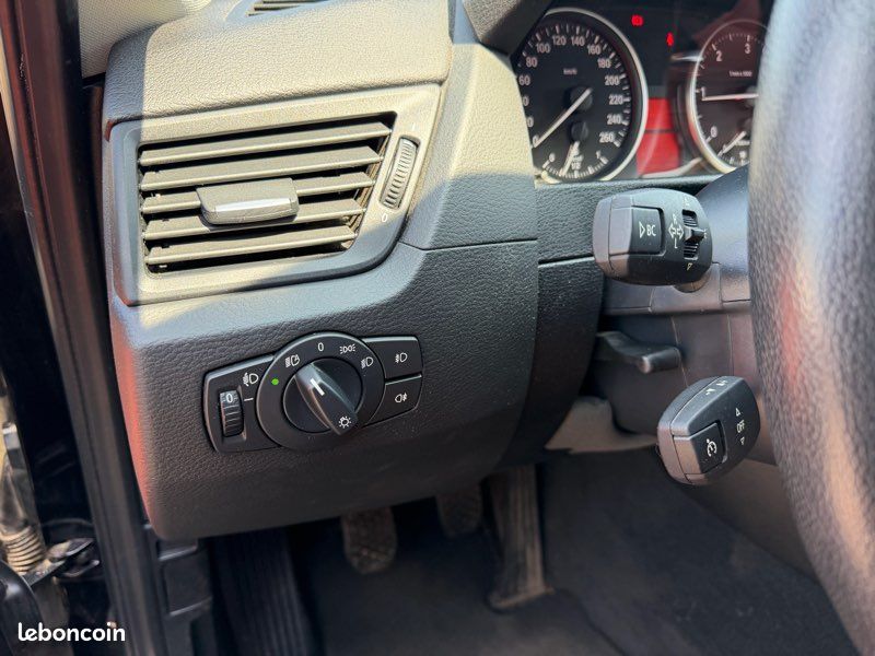 BMW X1 X-DRIVE 18D 143ch pack LUXE (image 15)