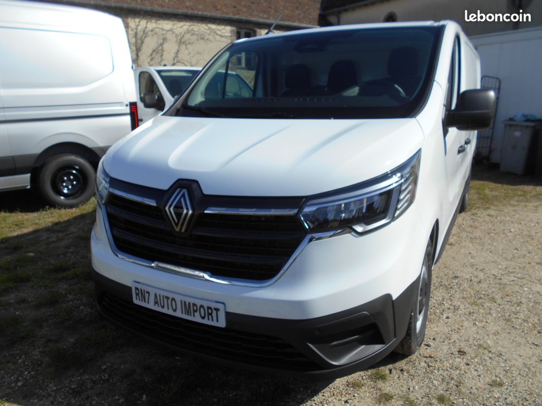 RENAULT TRAFIC NEUF L1H1 2.0 Blue DCi 150cv bvm6 3.0 T. ADVANCE STOCK à 23 917 HT (image 2)