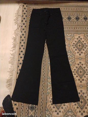 Pantalon Femme Bershka Marron Pattes D'éléphant - Taille 40/42 - Acrylique - Occasion Très Bon état