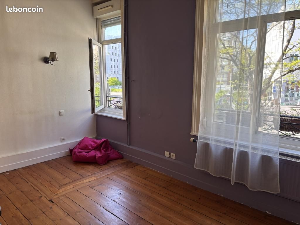 Maison 3 pièces 98 m² · à Lille · 98 m² · 296 800 €