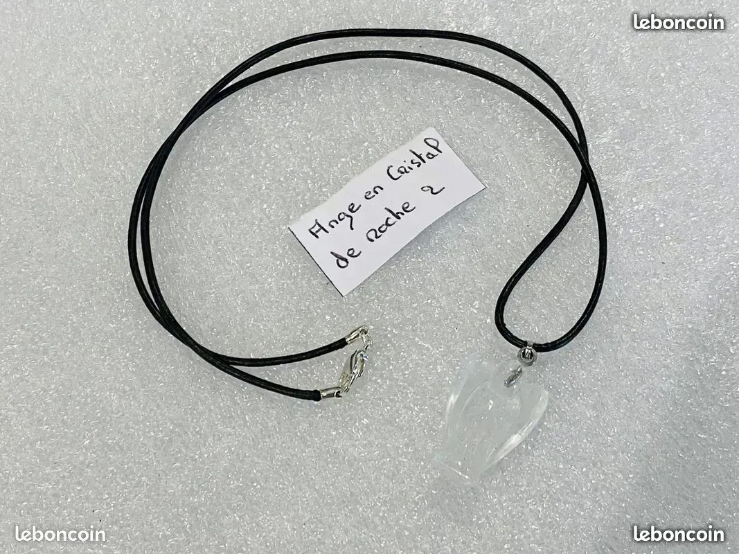 Collier avec pierre naturelle n°10 (image 1)