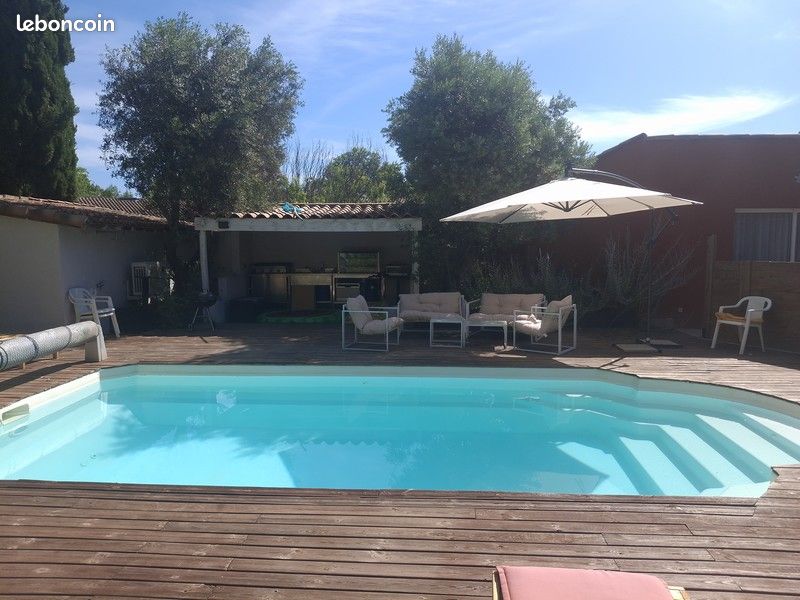 Maison 10 pièces 276 m² · à Plaissan · 276 m² · 629 000 €