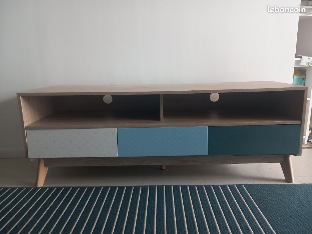 Meuble TV avec rangements plus tapis assorti idéal pour déco salon (image 2)