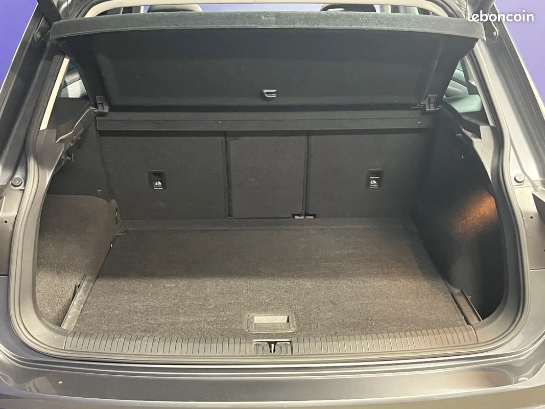 VOLKSWAGEN Tiguan 2.0 TDI 150ch Confortline - Boîte auto - CarPlay - Toit ouvrant panoramique - Régulateur de vitesse - Caméra de recul (image 25)