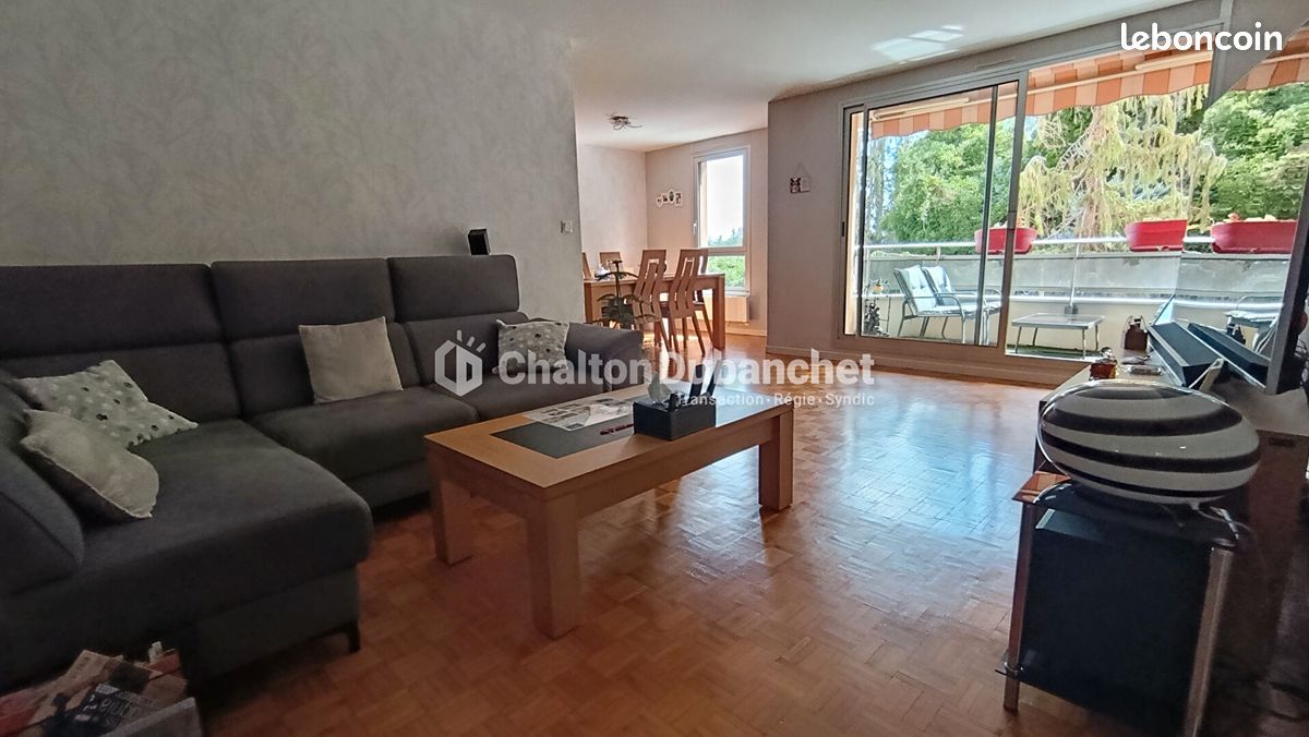 Appartement 3 pièces 89 m² · à Riorges · 89 m² · 160 000 €
